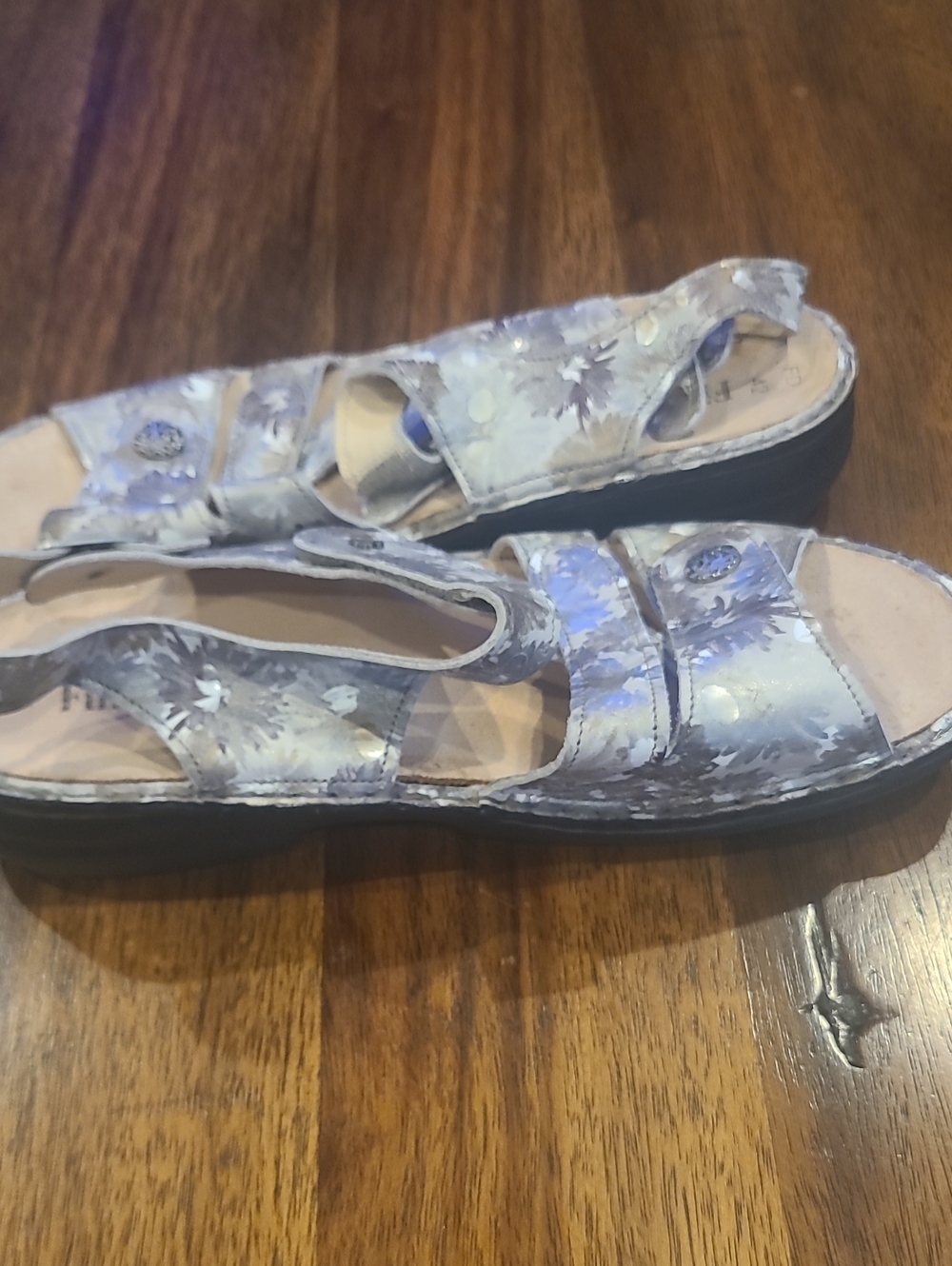 Finn Comfort Women's Sandals Size 11 (42)  Leather Strappy Comfort Low Heel